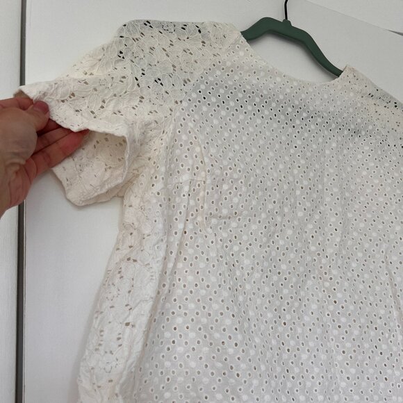 Suno lace/ eyelette ss top - Picture 2 of 6